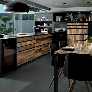 Cuisine en bois massif design - Mayenne