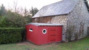 Abri de jardin ossature bois sur mesure, Toiture zinc et bardage bois - Laval - Mayenne