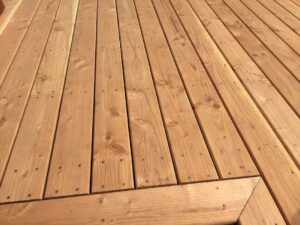 Terrasse douglas bois sur poteaux Mayenne