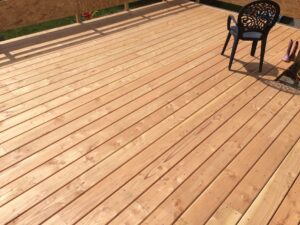 Terrasse en douglas naturel classe 4 sur poteaux bois - Mayenne Laval