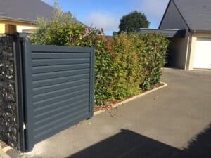 portail en aluminium battant 2 vantaux mayenne laval bonchamp