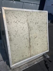 grêle sur skydome lanterneau châssis de toiture mayenne