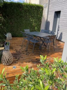 Terrasse en bois dégrisée, dégraissée, nettoyée Laval Mayenne