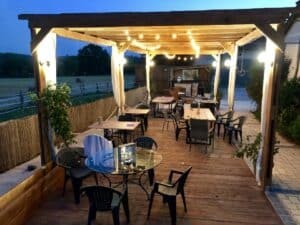 terrasse bois restaurant mayenne