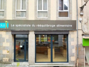 Vitrine de commerce à Mayenne