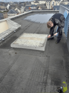 Remplacement protection acrylique skydome mayenne laval