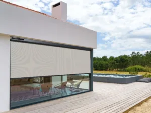 store-screen-zip-coffre-pour extérieur mayenne la baule et laval